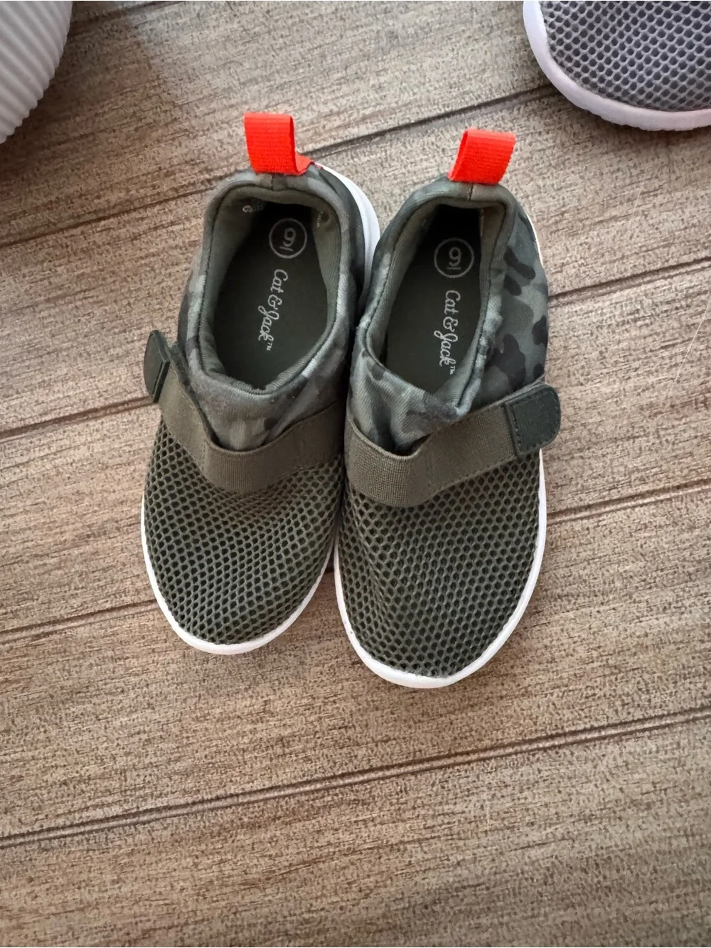 Cat & Jack Olive Green Camo Slip-On Water Shoes with Orange Heel Tab